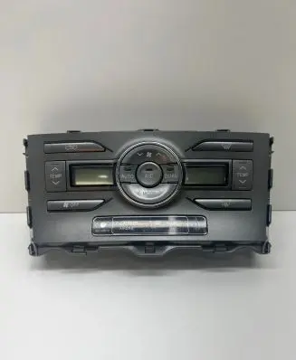 Toyota Auris 150 Climate control unit 5590002220B