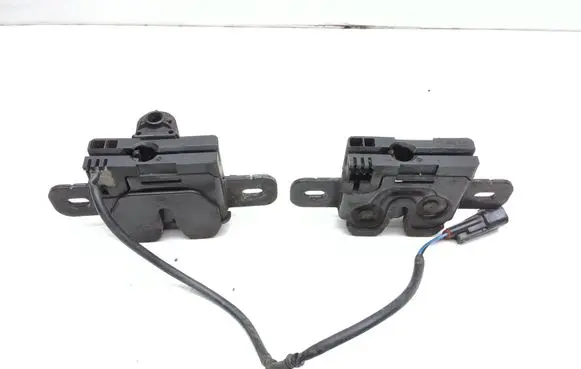 Volvo V40 Engine bonnet/hood lock/catch 31371016 31298610