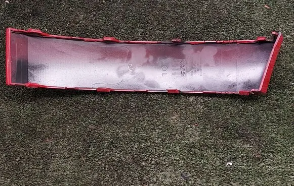 Skoda Octavia Mk2 (1Z) Rear/tail light trim molding 1Z5813345