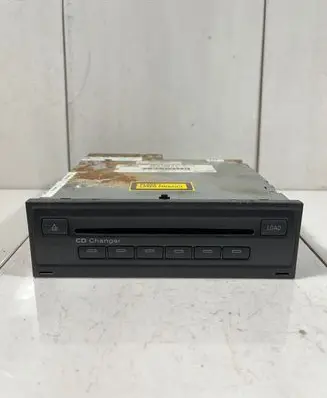 Audi A8 S8 D3 4E CD/DVD changer 4E0035111A 4E0910111A
