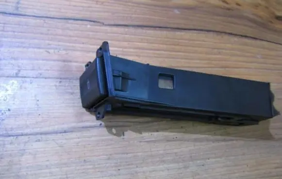 Ford Mondeo Mk III Cup holder 4s7113564b d1b1a