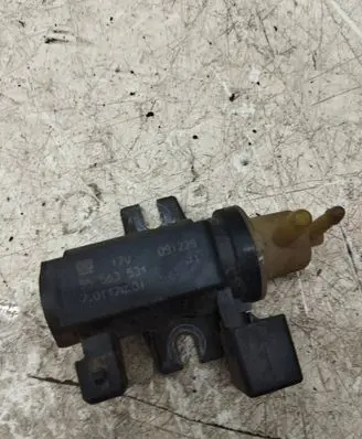 Opel Insignia A Turbo solenoid valve 70142001 09T229 55563534