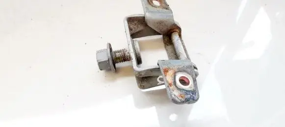 Hyundai Getz Tailgate/trunk/boot hinge