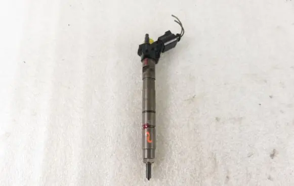 Audi A6 S6 C6 4F Fuel injector 0445115024 059130277S