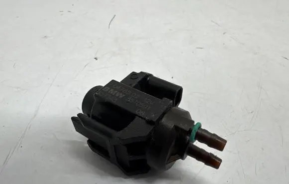 Vacuum valve