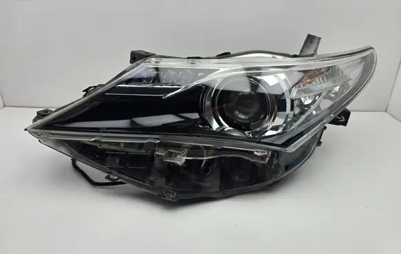 Toyota Auris E180 Headlight/headlamp 8115002E31 89907729