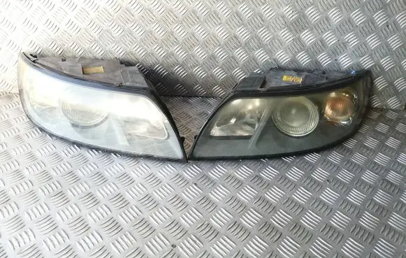 Volvo V50 Headlights/headlamps set 30698886 30698885 0301198204
