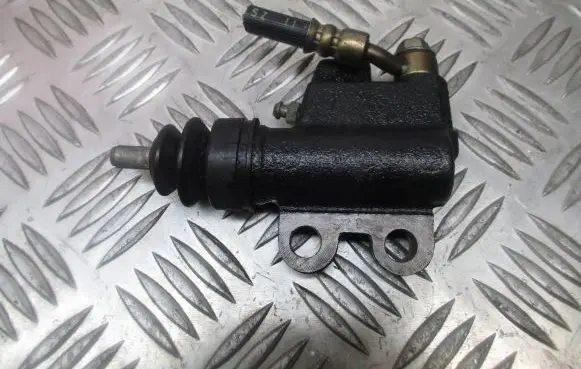 Nissan Almera N16 Clutch release bearing slave cylinder 