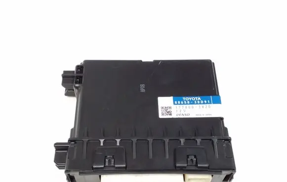 Lexus GS 250 350 300H 450H Other control units/modules 8865030D91