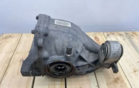 Mercedes-Benz E A207 Rear differential 2073500514