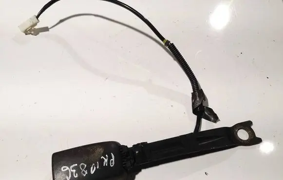 Toyota Aygo AB10 Front seatbelt buckle e034501