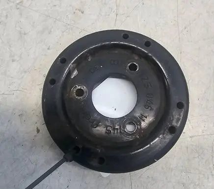 Audi A6 S6 C4 4A Water pump pulley 046119145