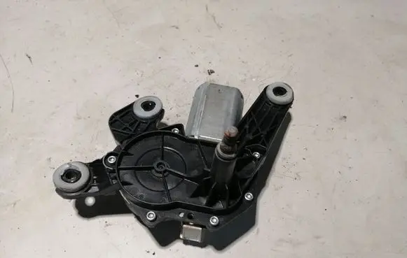 Citroen C2 Rear window wiper motor 9637158780