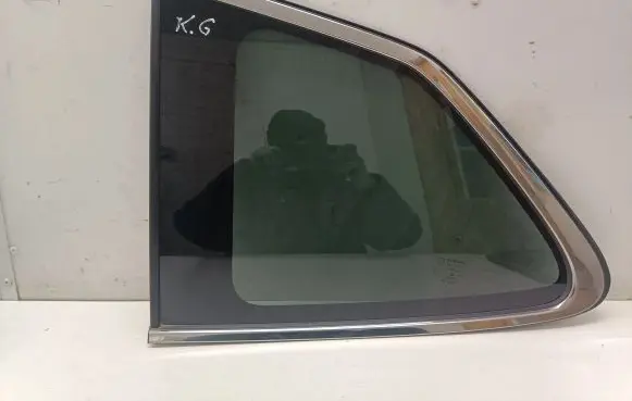 Subaru Forester SK Rear side window 43R006714