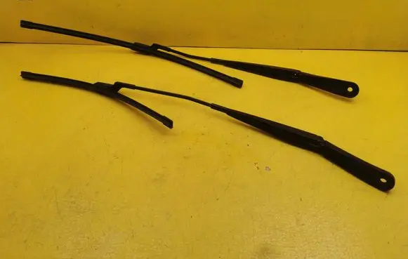 Jaguar F-Pace Front wiper blade arm HK83-17527-AA HK83-17527-BA