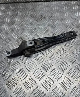Skoda Superb B8 (3V) Engine mount bracket 5Q0199855P 02112015 AVP19150RK