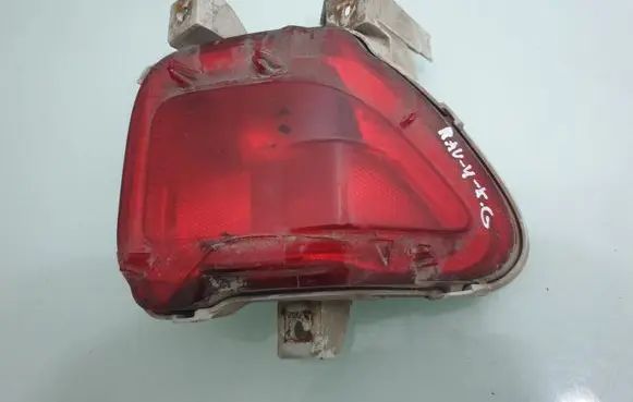 Toyota RAV 4 (XA30) Rear bumper light 
