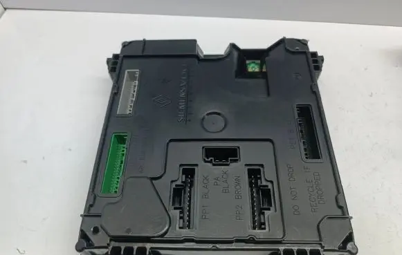 Renault Laguna III Comfort/convenience module 284B10028R 3500166674211277 A2C53186521