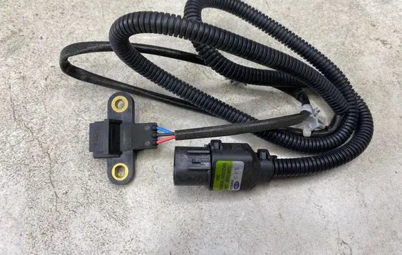 Hyundai Santa Fe Crankshaft position sensor 3931038070 H500DNSA