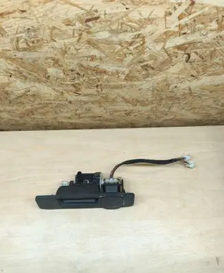 Mercedes-Benz GLC X253 C253 Tailgate handle with camera A1667500993