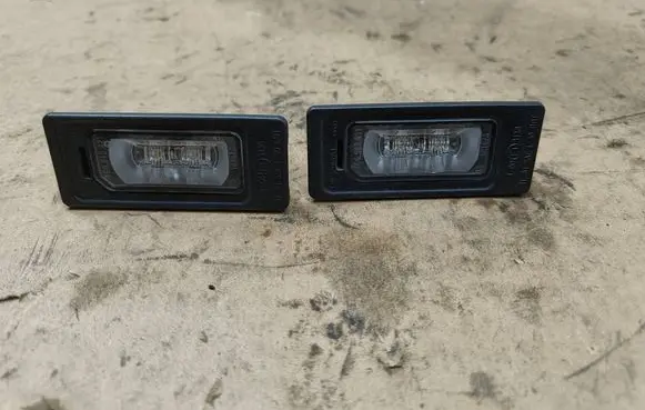 Audi A4 S4 B8 8K Number plate light 4G0943021 A046341
