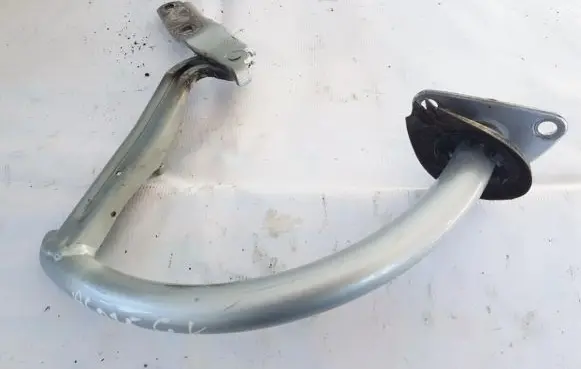 Volkswagen PASSAT B6 Tailgate/trunk/boot hinge 3c5827301b