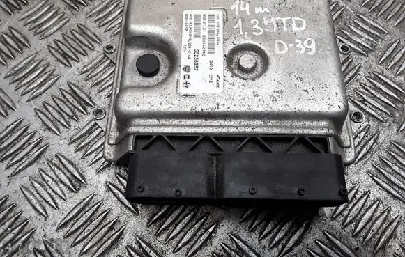 Fiat 500L Engine control unit/module 55258952