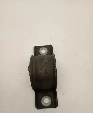 BMW X5 F15 Sway bar bush bracket, rear 6859264