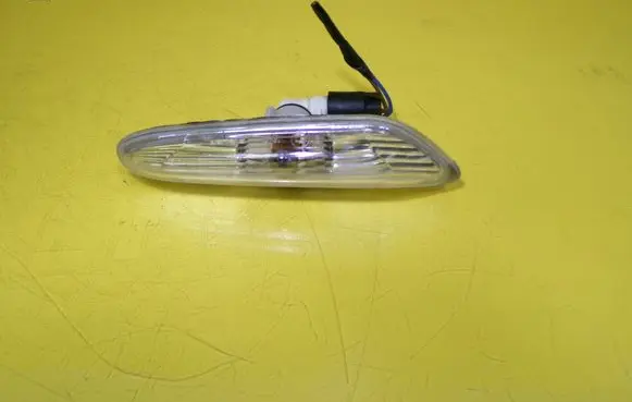 BMW 3 E90 E91 Front fender indicator light 1845