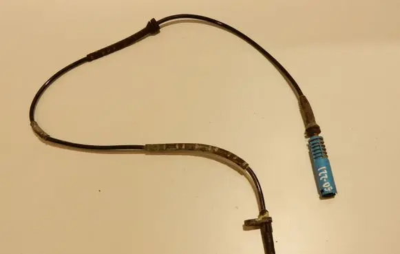 BMW 5 E60 E61 ABS brake wheel speed sensor 611269087059 6908705 50221