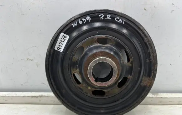 Mercedes-Benz C W202 Crankshaft pulley a6110300503