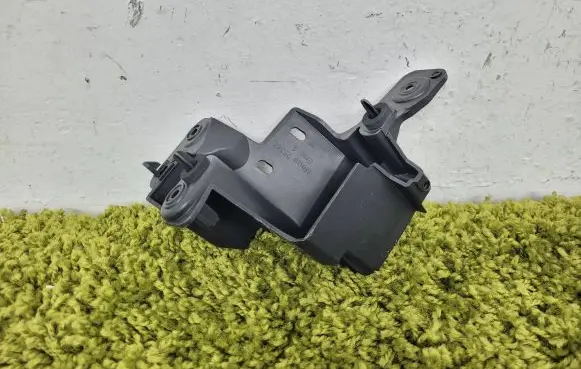 Renault Kangoo III Rear bumper mounting bracket 850456903r