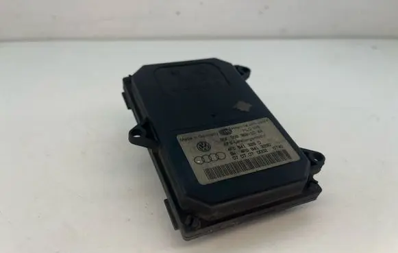 Audi A6 S6 C6 4F Headlight ballast module Xenon 4F0941329D
