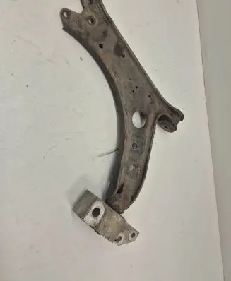 Volkswagen Golf Plus Front lower control arm/wishbone