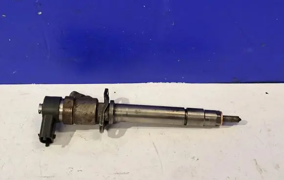 Volvo S60 Fuel injector 0445110078 8658351