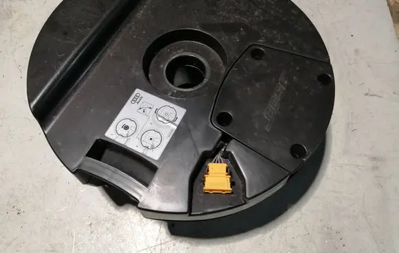 Audi Q7 4L Subwoofer speaker 4L0035382B