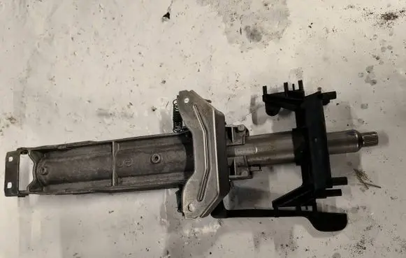 BMW X4 F26 Steering wheel axle 669777