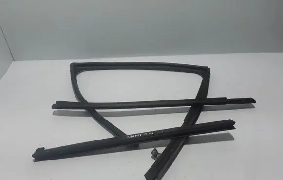 Ford Ranger Rubber seal rear door 5341850