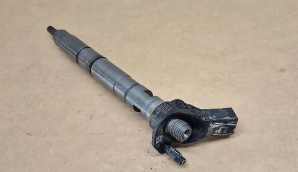 Audi A6 S6 C6 4F Fuel injector 059130277AH 0445115052