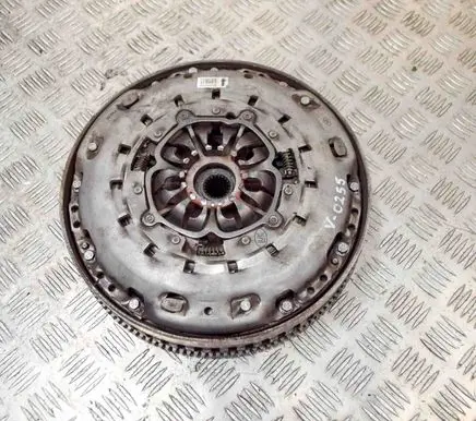 Nissan Qashqai Clutch set kit 301015094R 302056476R