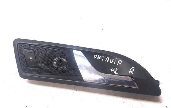 Skoda Octavia Mk2 (1Z) Front door interior handle 1Z0837248