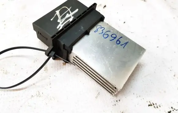 Peugeot 607 Heater blower motor/fan resistor