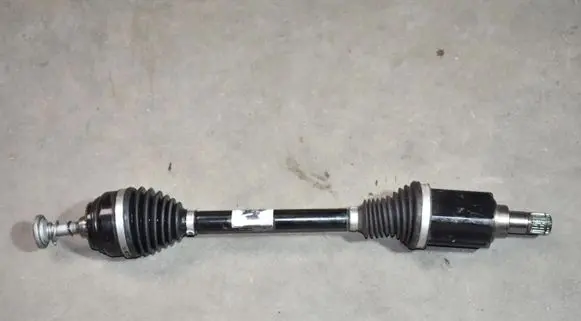 BMW 7 G70 Front driveshaft 5A6B753