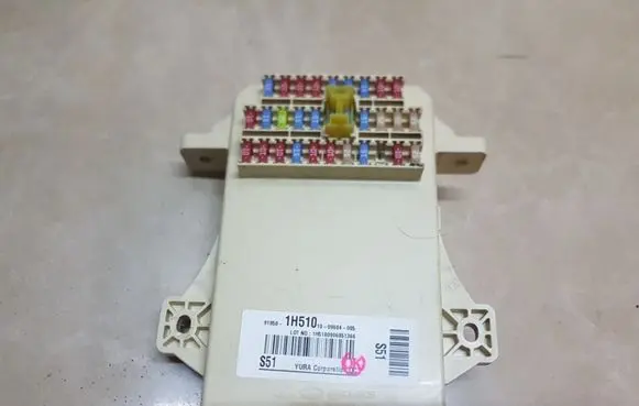 KIA Ceed Fuse box set 919502H500 919501H510