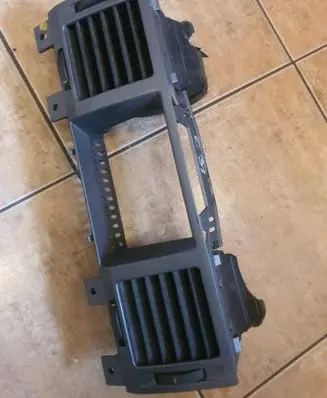 Opel Vectra C Dash center air vent grill 09177133 230635620