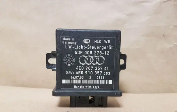 Audi A8 S8 D3 4E Light module LCM 5DF008278 4E0907357 4E0910357