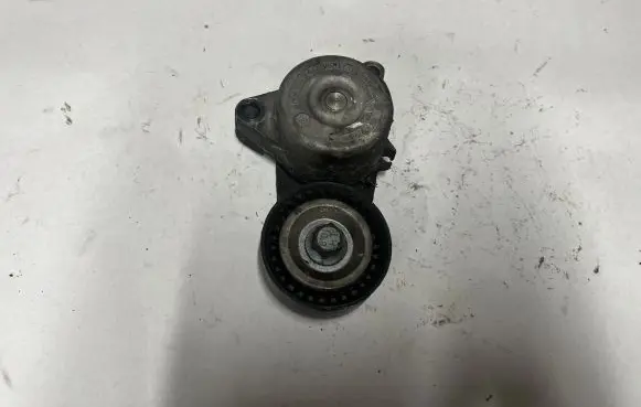 Mercedes-Benz CLS C218 X218 Generator/alternator belt tensioner T39194A113820 T39194A
