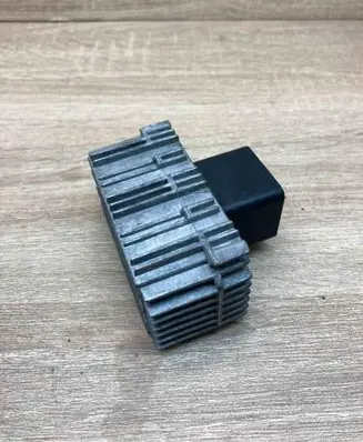Opel Vectra B Glow plug pre-heat relay 09132691 51299008 USED
