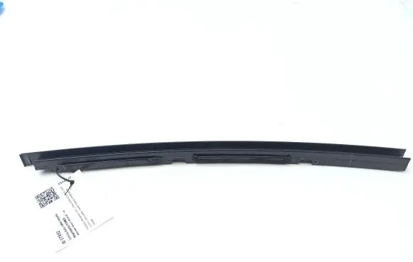 Mercedes-Benz C W204 Rear door windshield rail A2047300319