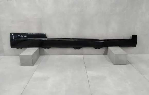 Volkswagen Scirocco Front sill (body part) 1K8853860C
